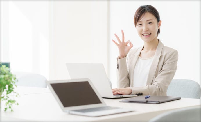 出社予定だった社員が予約だけして使われていない席がある。